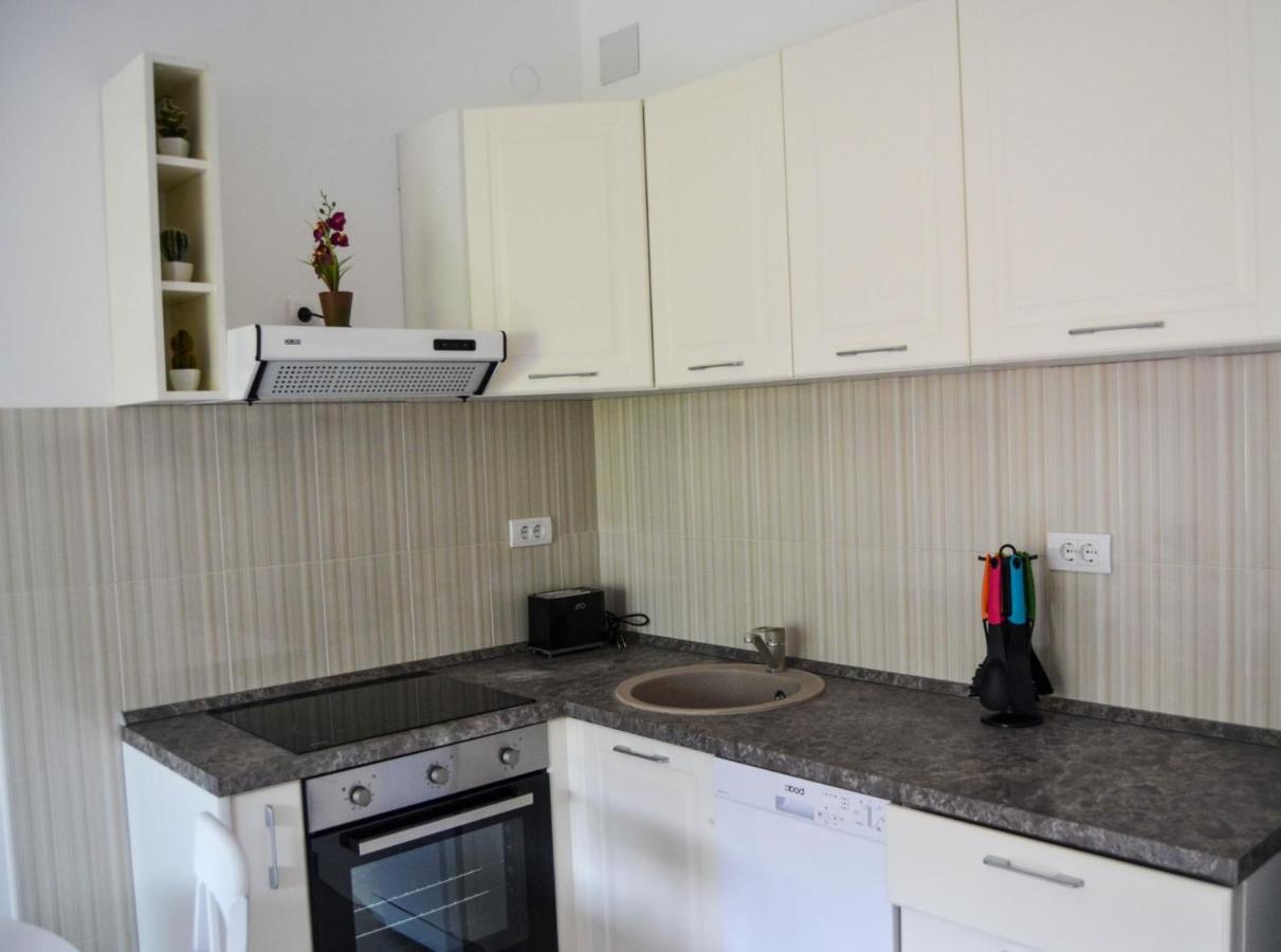Seagull Apartments Kotor Luaran gambar